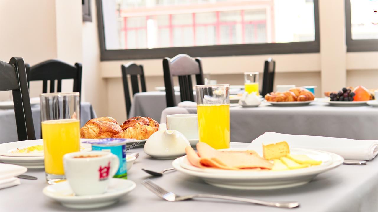 Lova Hotel Antananarivo Buitenkant foto