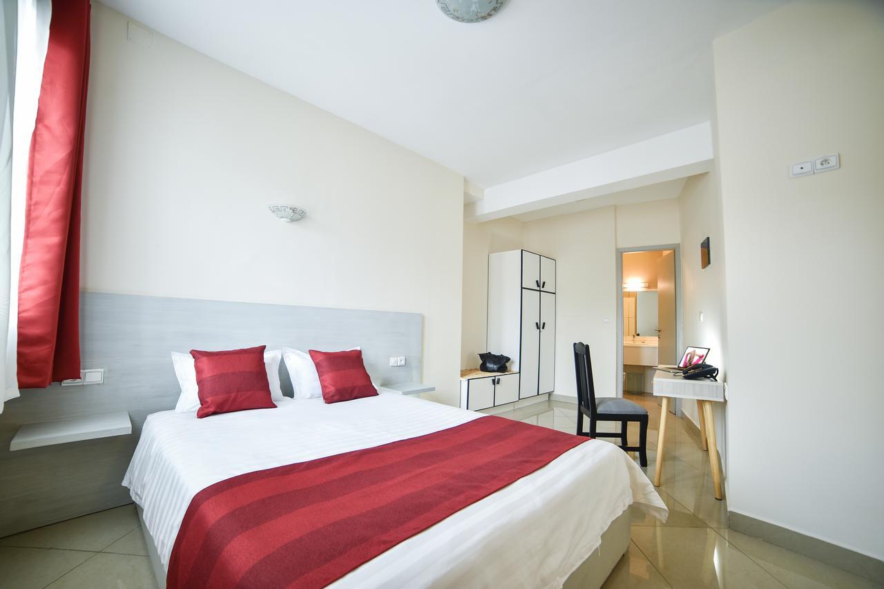 Lova Hotel Antananarivo Buitenkant foto