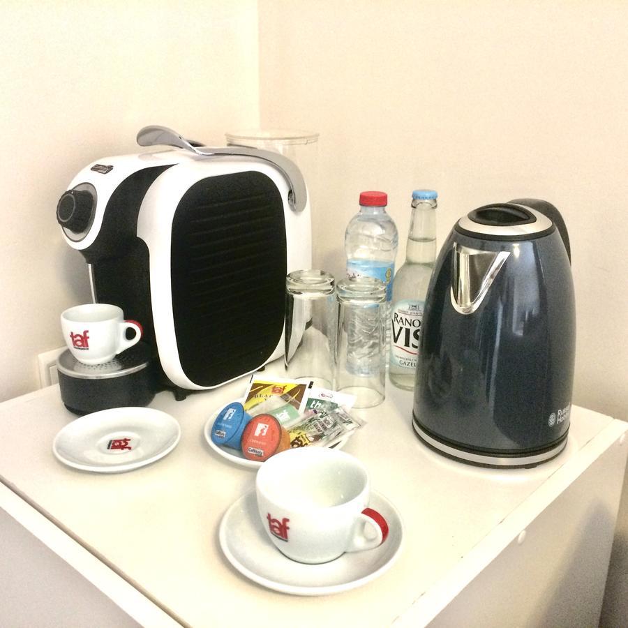 Lova Hotel Antananarivo Buitenkant foto